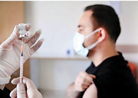 کلیه ی دانشجویان به تدریج تا بهمن ماه واکسینه خواهند شد