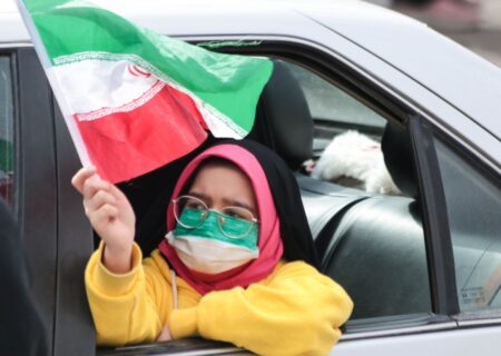 گزارش تصویری: راهپیمایی ۲۲ بهمن ماه به صورت خودرویی در همدان برگزار شد