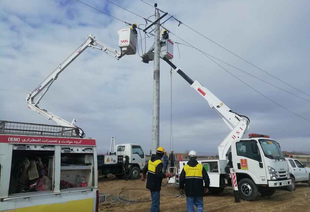 اعزام اکیپ عملیاتی توزیع برق همدان به مانور تمرینی آموزشی منطقه مرکزی شمال کشور