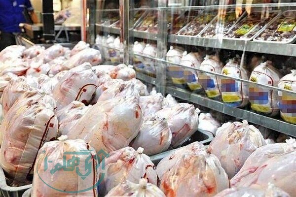 توزیع بیش از ۳۰۰ تن مرغ منجمد در استان