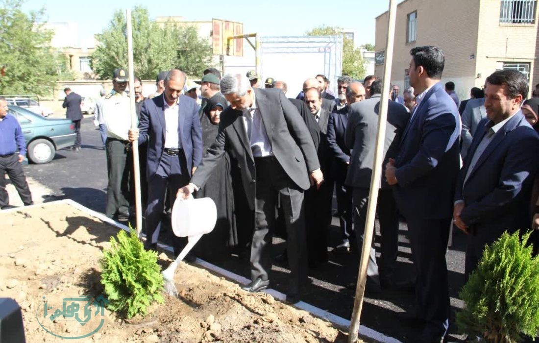 برگزاری پویش “‌درخت مهربانی” همزمان با آغاز سال‌تحصیلی