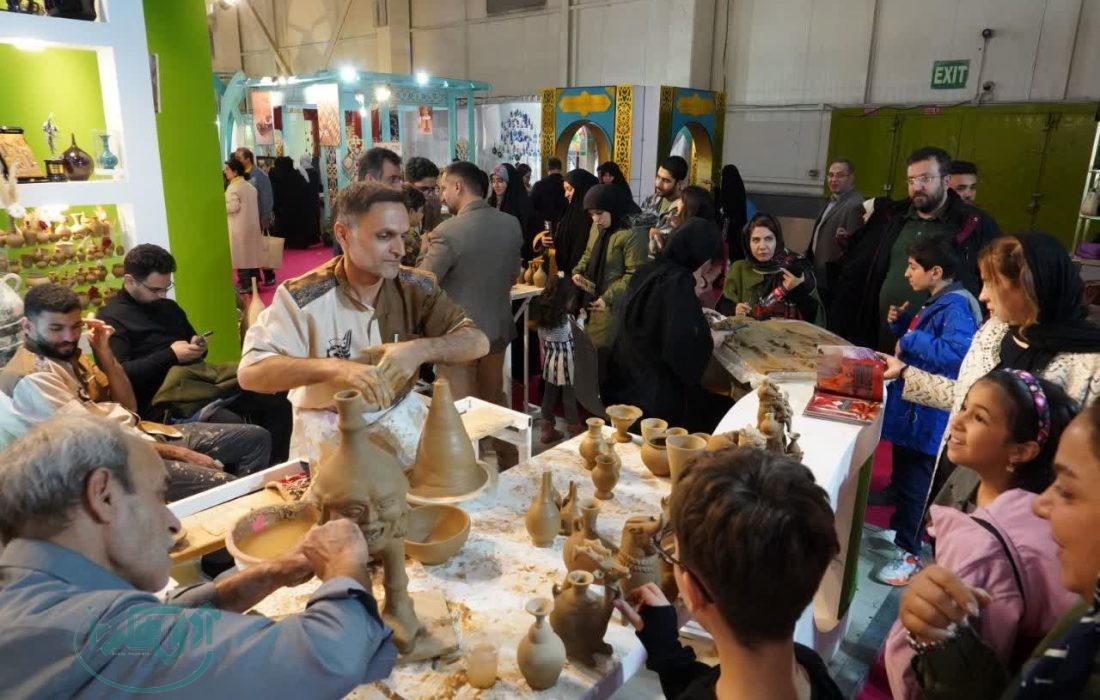 درخشش صنعتگران همدانی در سی و هفتمین نمایشگاه ملی صنایعدستی تهران