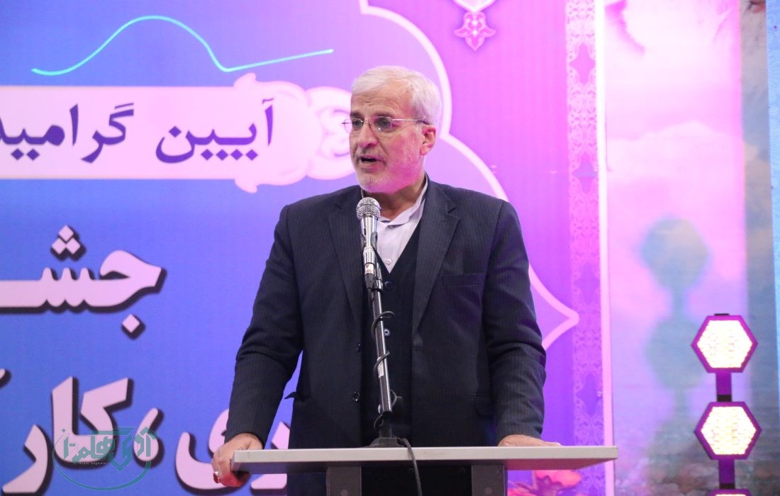 مراسم جشن بزرگ کارگری، کارفرمایی و تعاونگران استان همدان