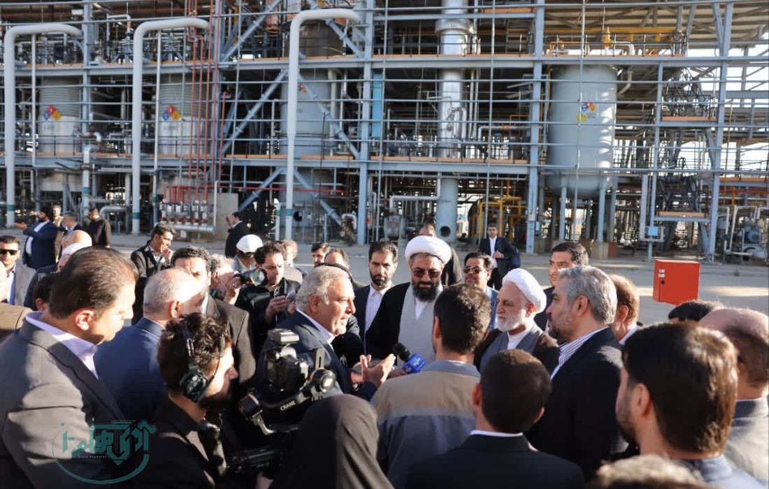 کارخانه «صنایع پتروشیمی هگمتانه» همدان راهاندازی شد