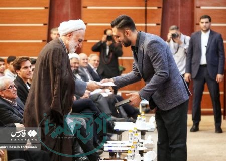 در احقاق حقوق مردم باید به عدالت رفتار کرد