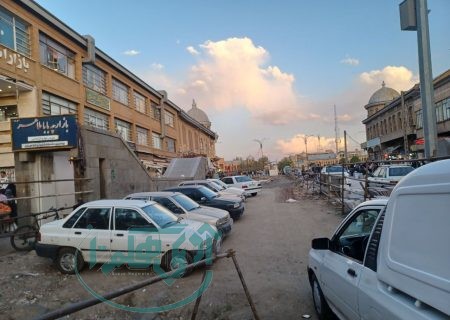 خیابان باباطاهر محل پارک خودروهاست/  ساخت موزه در هاله ای از ابهام 