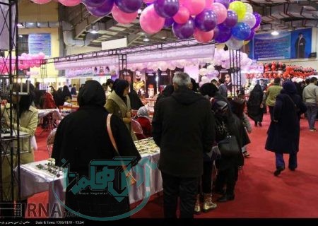 اولین نمایشگاه توانمندی های بانوان همدانی گشایش یافت