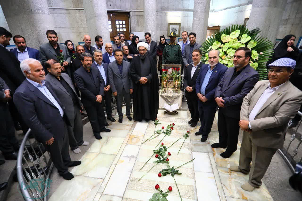 بزرگداشت حکیم بوعلی سینا و روز پزشک بزرگداشت حکیم بوعلی سینا و روز پزشک