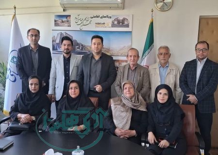 غار علیصدر در هفته گردشگری میزبان مدیران دفاتر خدمات مسافرتی همدان بود