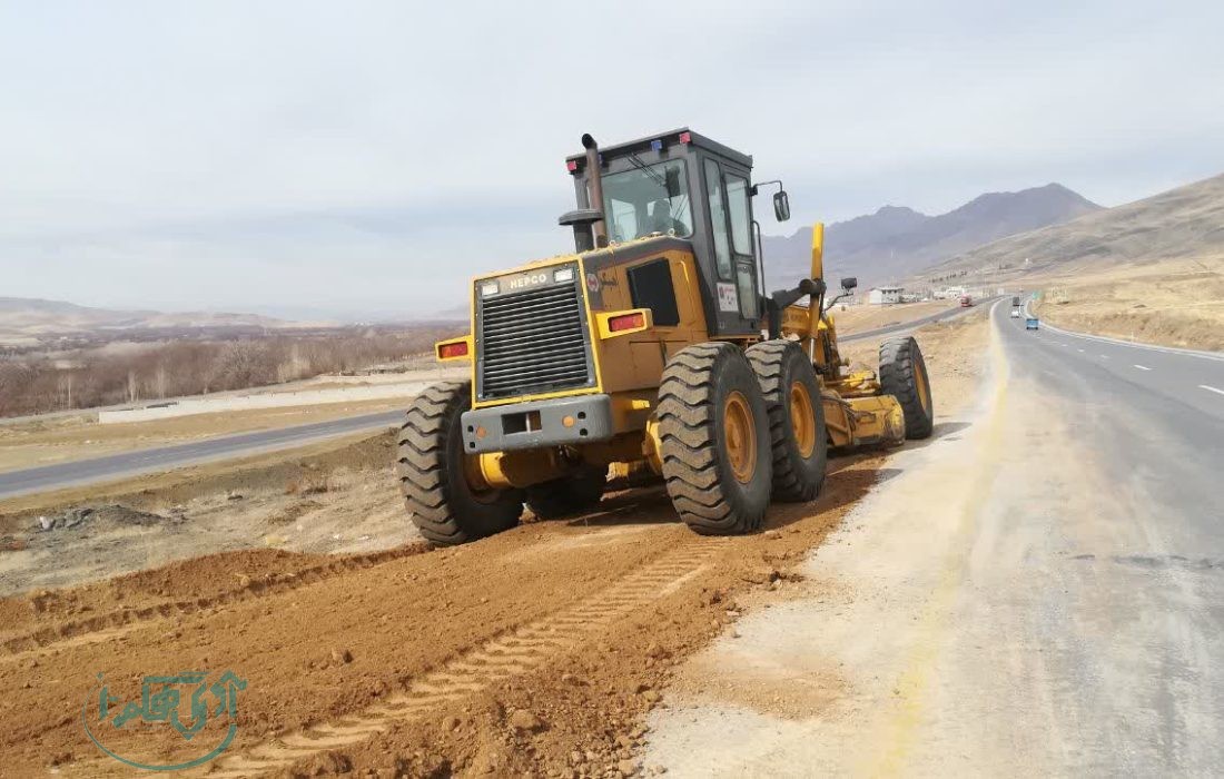 اجرای ۱۱۵ کیلومتر شانه‌سازی در راه‌های شهرستان تویسرکان