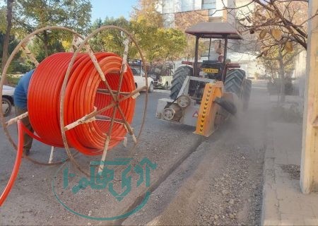 آغاز عملیات اجرای فیبر نوری در شهرک دادگستری همدان