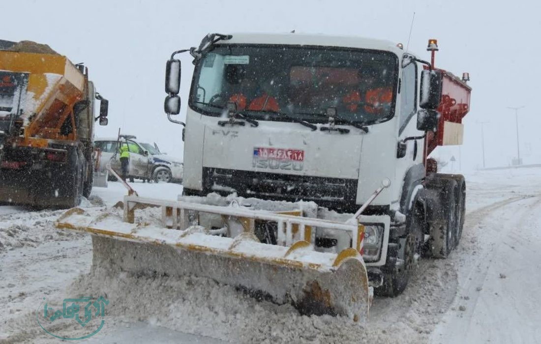 اجرای ۱۲۰۰ کیلومتر باند برفروبی در محورهای کوهستانی استان همدان