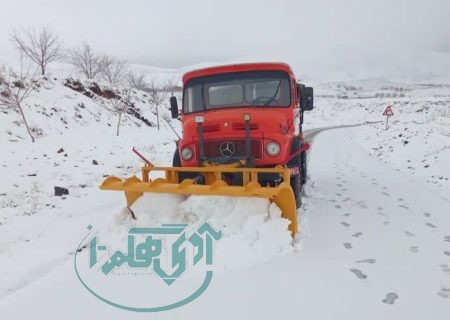 برف بهاری محورهای کوهستانی و گردنه‌های همدان را سفیدپوش کرد